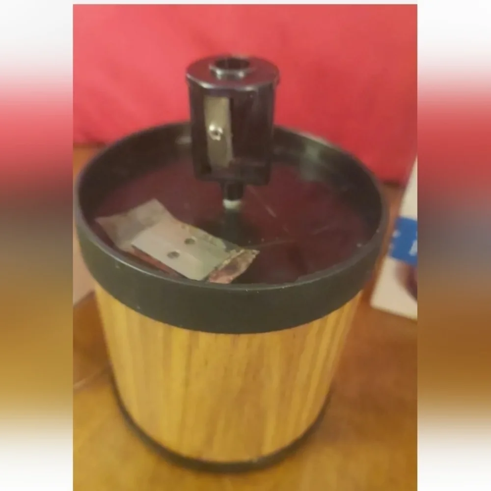 ARCHER Radio Shack Cordless Electric Pencil Sharpener VTG Wood Grain